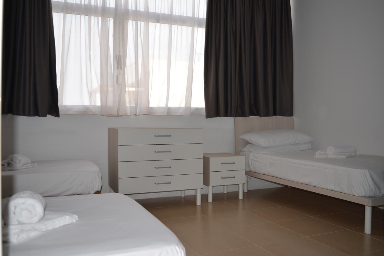 Hortensia Studio Apartment Сейнт Полс Бей Екстериор снимка